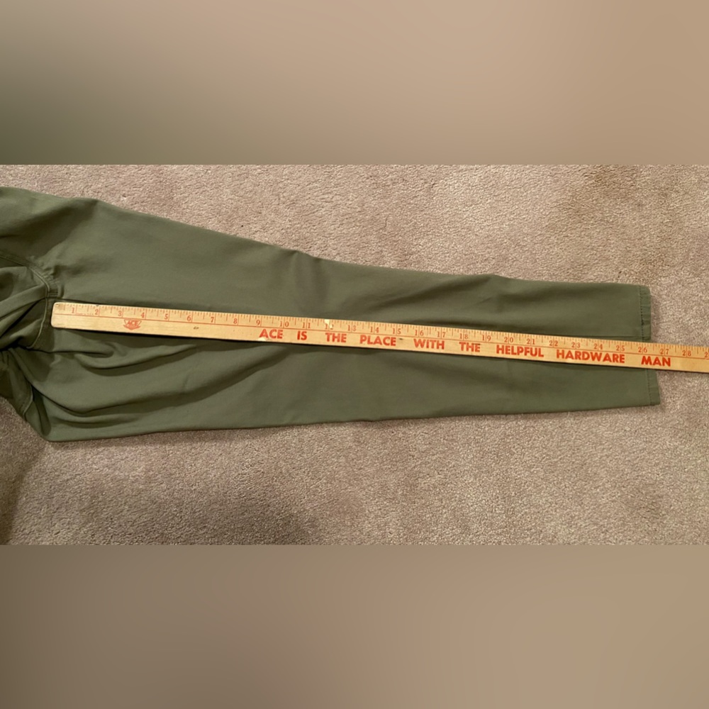 Levi Strauss, Signature Gold, Totally Shaping Pull-on Skinny Jean, Olive - Picture 5 of 11